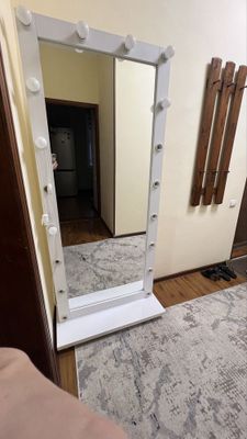 Зеркало с подсветкой