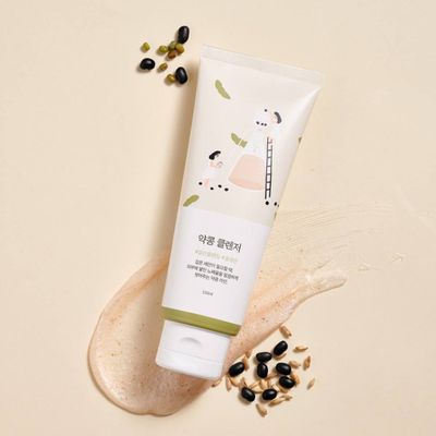 Round Lab Soybean Cleanser — питательная очищающая пенка
