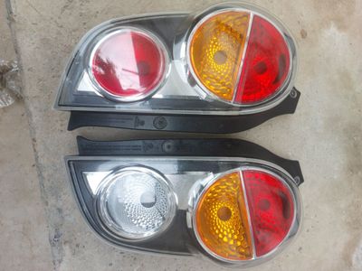 Spark Stop chiroq orqa