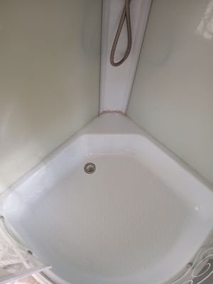 dushavoy Kabina sotiladi