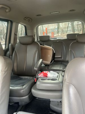 продам kia carnival 2
