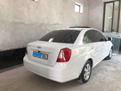 Gentra sotiladi olib sotar emas