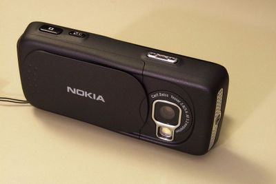 Nokia N73 zör sostayaniyada