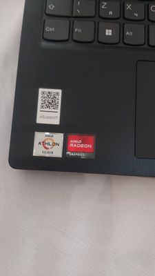 Notebook Lenovo v15