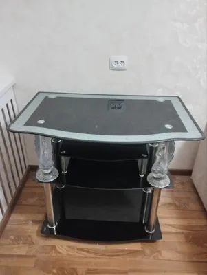 Тумба под ТВ в отличном состоянии