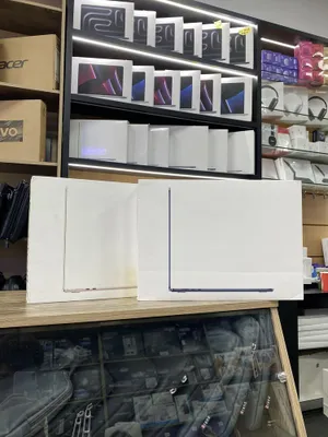 MacBook Air 15 inch M3 16 GB / 512 SSD