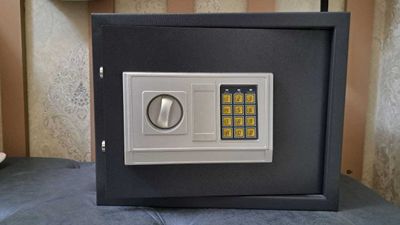 СРОЧНО продается сейф