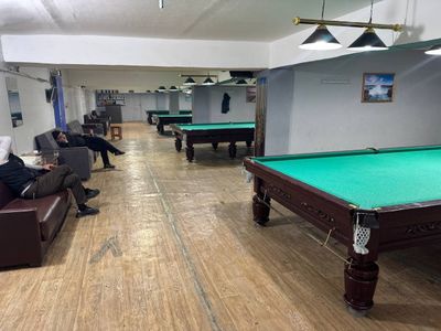 Billiard va tennis stol