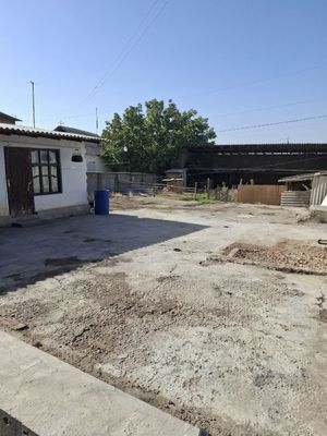 Yer sotiladi narxi 20.000 dollor kelishamiz