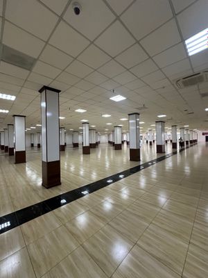 “Чуқурсой” бизнес марказида 2000 кв жой арендага берилади.