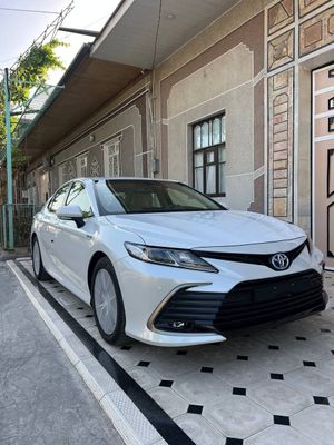 Toyota Camry Gibrid Full