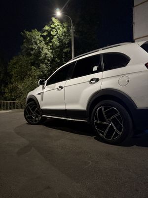 chevrolet captiva 3/4 qilingan