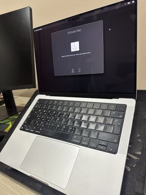 Macbook pro 14 inch m2pro (icloud)