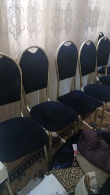 Стул железни бакувват сотилади холати аьло даражада
