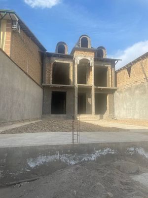 срочно продается Евродом коробка Луначарского 5,5-соток 4-уровень 7-к