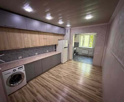 Продается дом ,Своя без маклера Француская планировка 5ти этажного дом