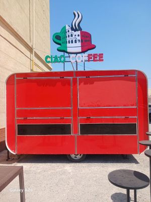 4x2 food truck sotiladi 5400$ galiwamiz oborudenylari bilan