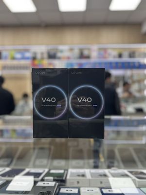 Vivo V40 256 Silver