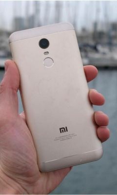 Redmi 5 plus srochna sotiladi