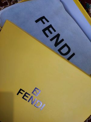 Fendi sumka