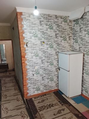 2 xonali kvartira 1 etaj ped instut yonida