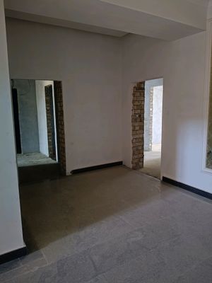 продаётся квартира,80кв.этаж 7