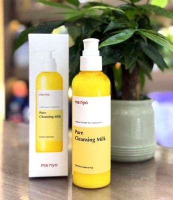 Manyo Factory PURE Молочко для снятия макияжа и очищения кожи