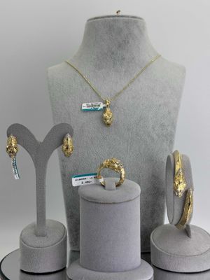 Ювелирные украшения (грандиозная распродажа)