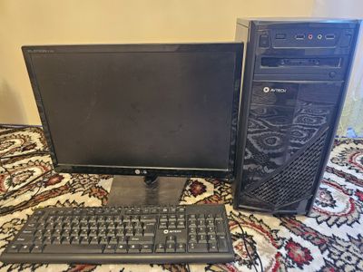Kompyuter Nootebook planshet telefon 1 TB xotira