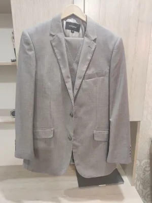 Костюм серый