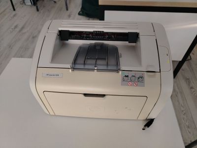 Принтер HP LaserJet 1018