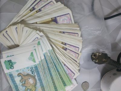 Продается денежные купюры