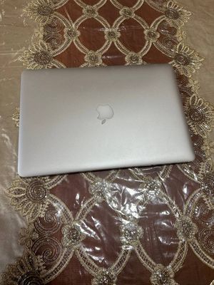 Noutbook  Macbook pro 17