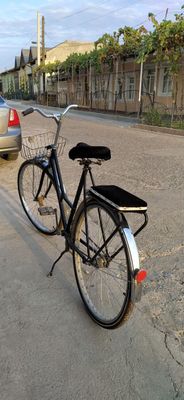 Velosiped 28 razmerda. Damskiy