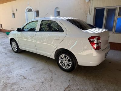 Автомобиля Кобальт