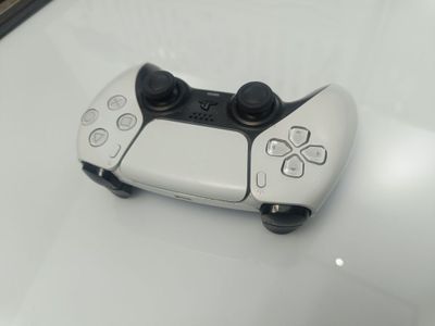 Продам dualsense оригинал