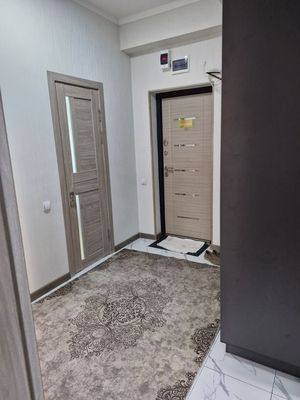 Срочно сдается квартира на Юнусабаде