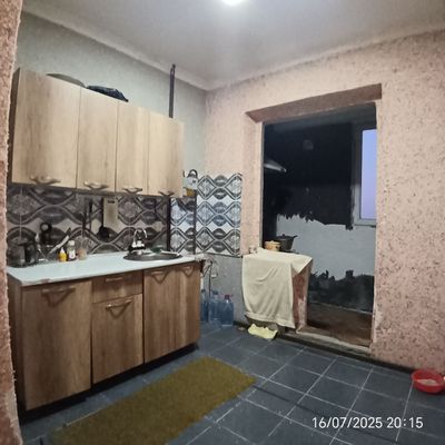 Квартира сотилади срочна