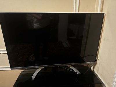 Televizor Roison 42 srochni sotiladi, Samarqand