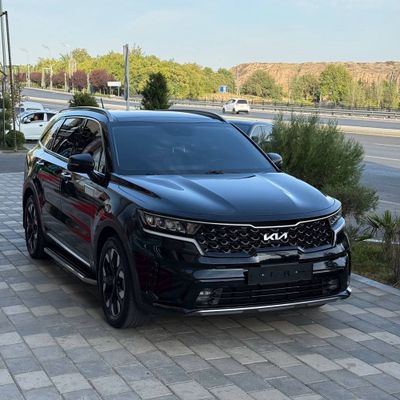 Kia sorento sotiladi