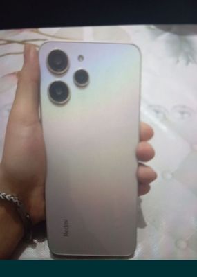 Redmi 12 sotiladi