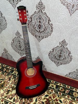 Guitar model “Grit”sifati a’lo narx kelishiladi