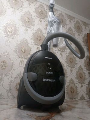 продаётся пылесос новый