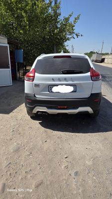 Lada Xray cross 1.8