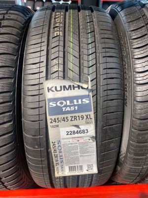Kumho TA51 245/45R19