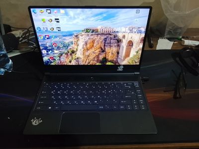 Msi modern i7-10510U 16gb 1tb