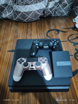 PlayStation 4 slim