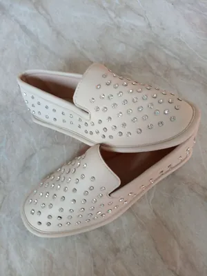 Женские мокасинки с камушками