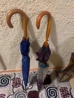 Продам 2 зонта