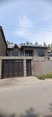 Xovli uy sotiladi